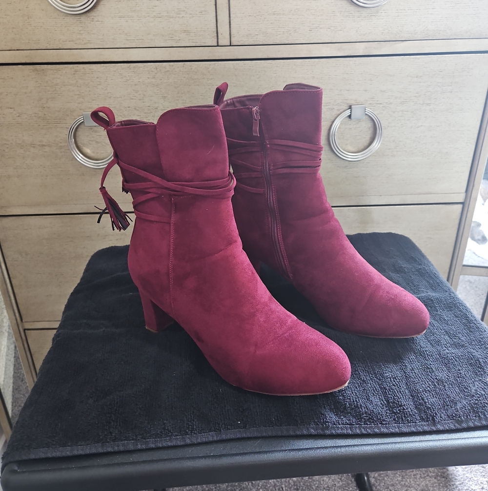 Women’s Suede Ankle Boots in Burgundy